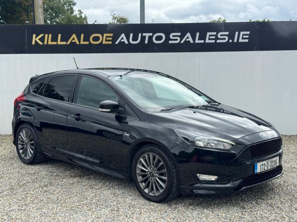 Ford Focus Hatchback, Petrol, 2017, Black