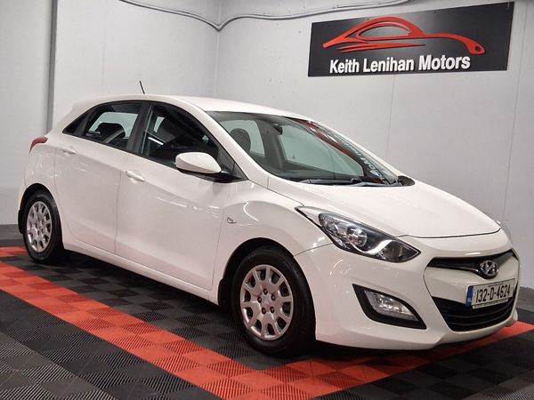 Hyundai i30 MPV, Petrol, 2013, White