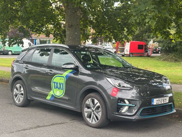 Kia e-Niro Estate/Jeep, Electric, 2022, Grey