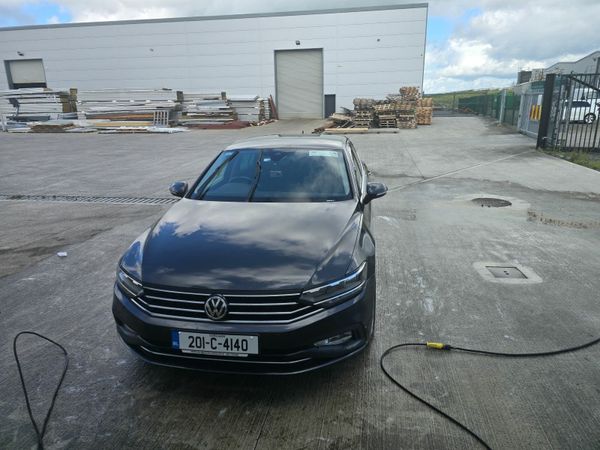 Volkswagen Passat Saloon, Diesel, 2020, Grey