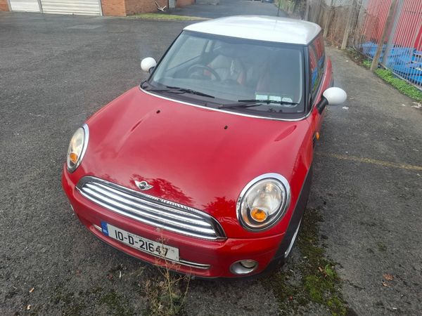 Mini Cooper Hatchback, Petrol, 2010, Red