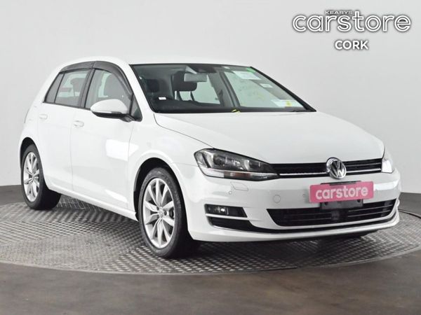 Volkswagen Golf Hatchback, Petrol, 2016, White