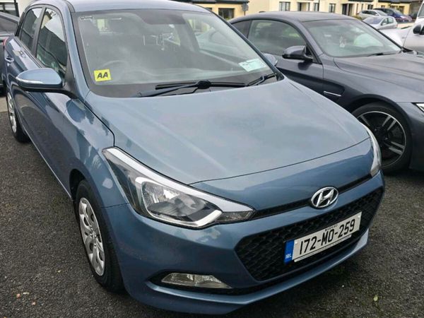 Hyundai i20 Hatchback, Petrol, 2017, Blue