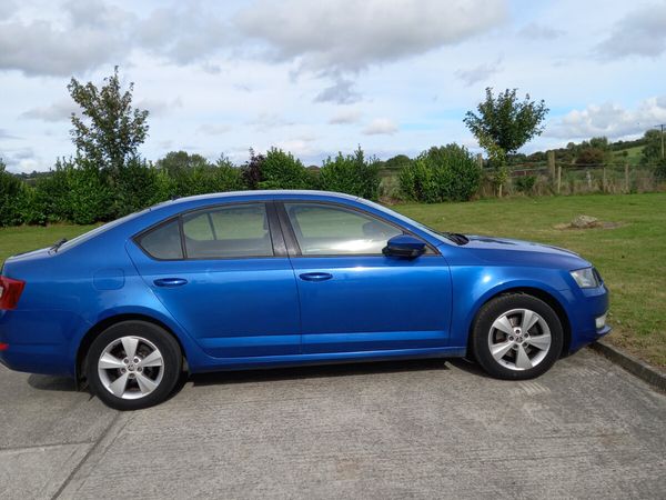 Skoda Octavia Hatchback, Diesel, 2016, Blue