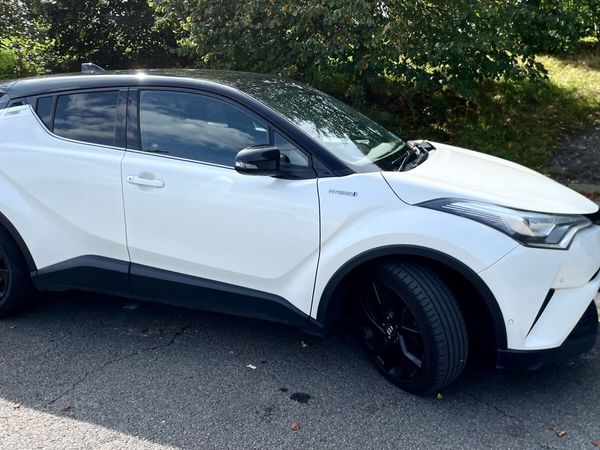 Toyota C-HR Hatchback, Petrol Hybrid, 2019, White