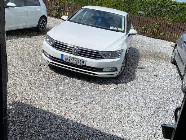 Volkswagen Passat Saloon, Diesel, 2015, White