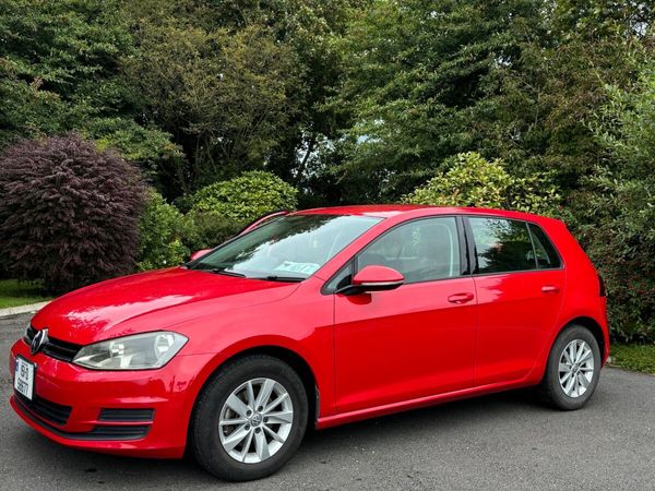 Volkswagen Golf Hatchback, Petrol, 2015, Red
