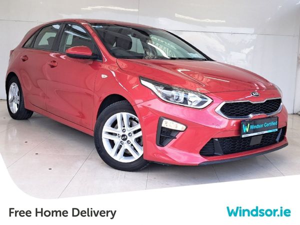 Kia Ceed Hatchback, Diesel, 2021, Red