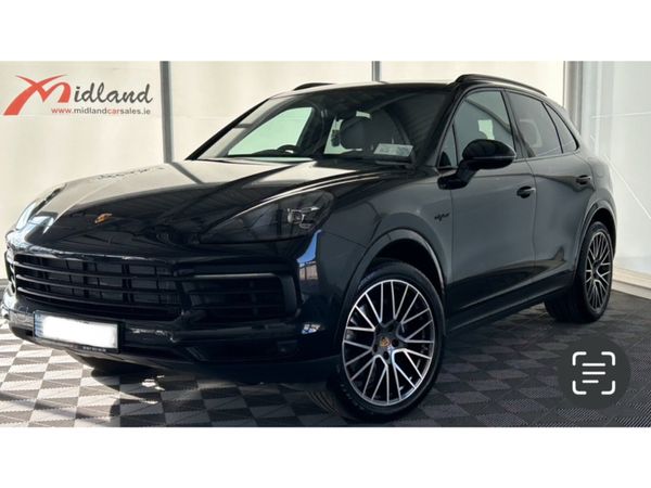 Porsche Cayenne Estate, Petrol Hybrid, 2022, Blue