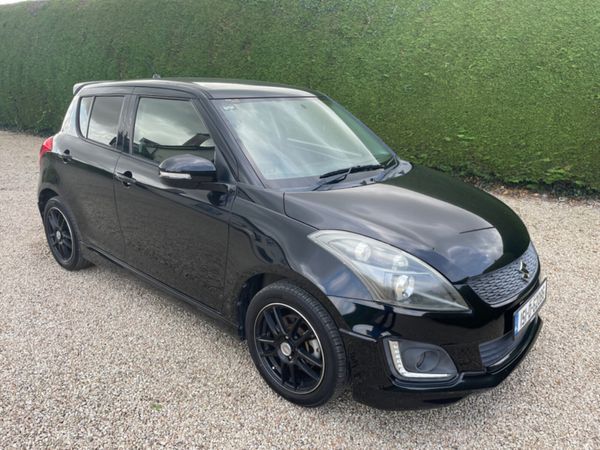 Suzuki Swift Hatchback, Petrol, 2015, Black