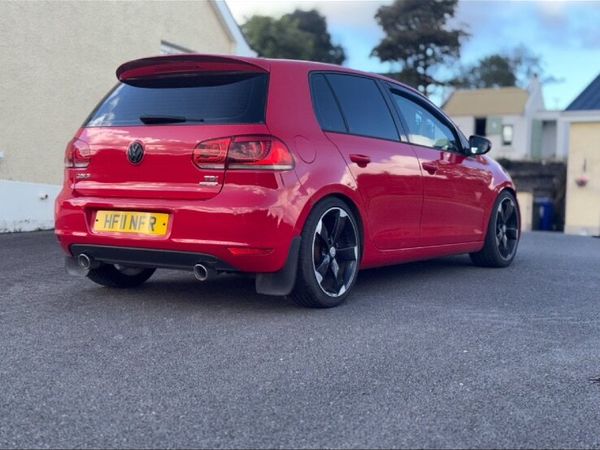 Volkswagen Golf Hatchback, Diesel, 2011, Red