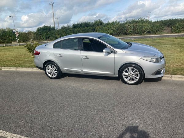 Renault Fluence Saloon, Diesel, 2014, Silver