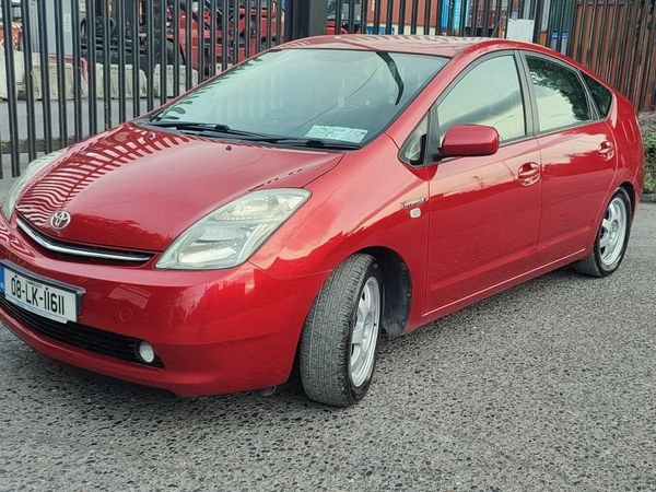 Toyota Prius Hatchback, Petrol Hybrid, 2008, Red