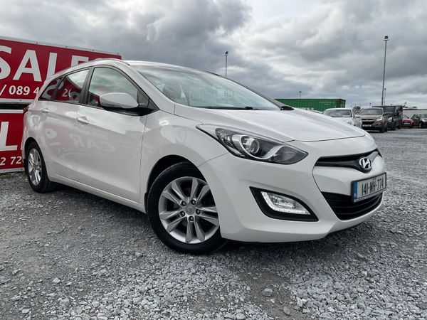Hyundai i30 Estate/Jeep, Diesel, 2014, White