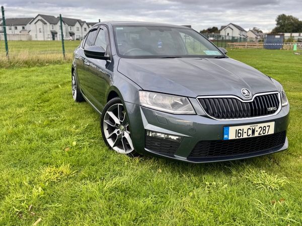 Skoda Octavia Saloon, Diesel, 2016, Grey