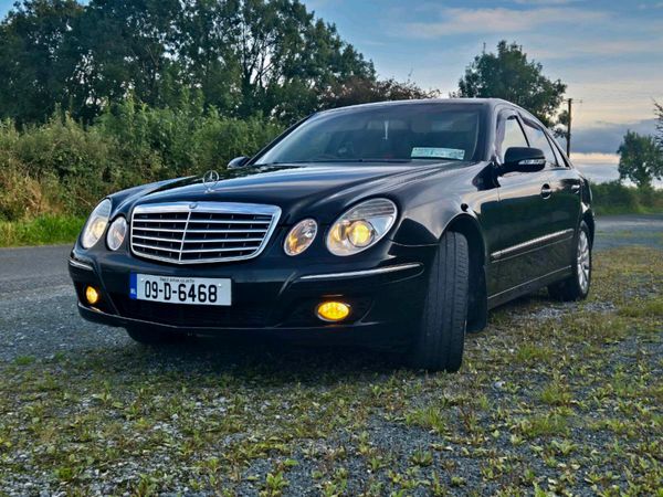 Mercedes-Benz E-Class Saloon, Diesel, 2009, Black