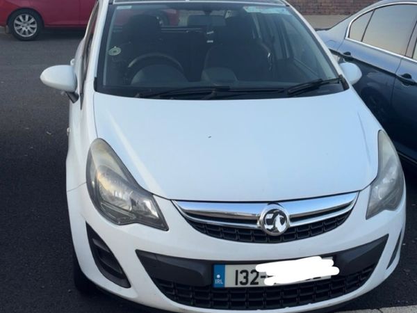 Vauxhall Corsa Hatchback, Diesel, 2013, White
