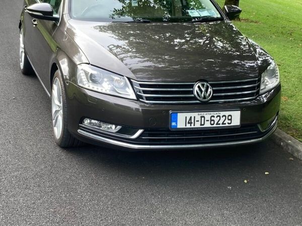Volkswagen Passat Saloon, Diesel, 2014, Brown