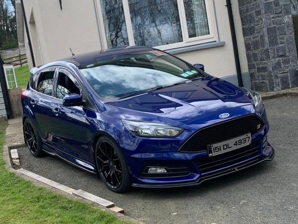 Ford Focus Hatchback, Diesel, 2015, Blue