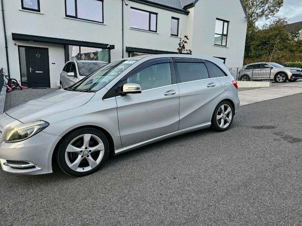 Mercedes-Benz B-Class Hatchback, Petrol, 2013, Silver