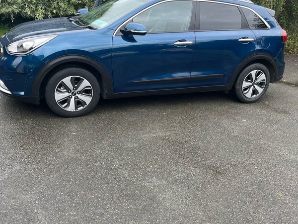 Kia Niro SUV, Petrol Hybrid, 2018, Blue
