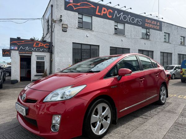 Toyota Prius Hatchback, Petrol Hybrid, 2010, Red