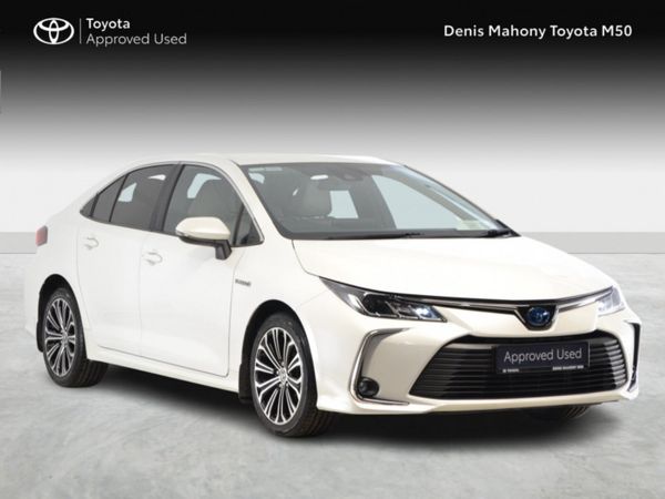 Toyota Corolla Saloon, Petrol Hybrid, 2022, White