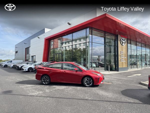 Toyota Prius Hatchback, Petrol Hybrid, 2021, Red