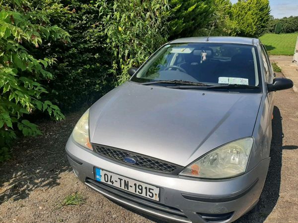 Ford Focus Hatchback, Petrol, 2004, Silver