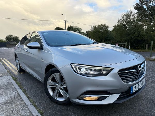 Opel Insignia Hatchback, Diesel, 2021, Grey