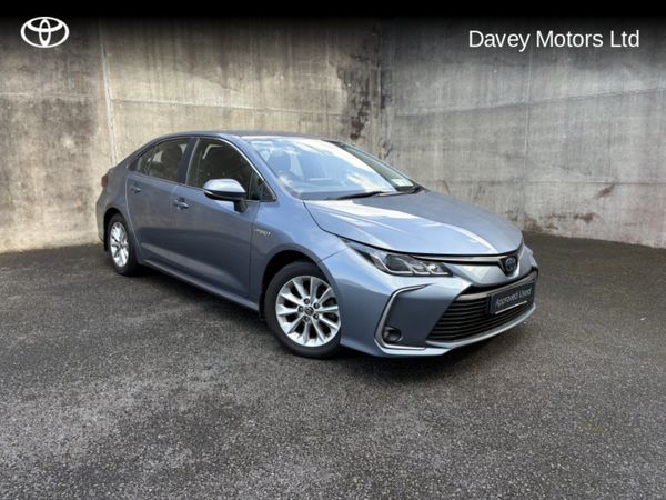 Toyota Corolla Saloon, Petrol Hybrid, 2020, Grey