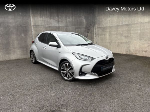Toyota Yaris Hatchback, Petrol Hybrid, 2021, Silver