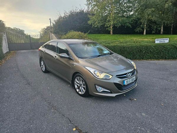 Hyundai i40 Saloon, Diesel, 2015, Beige