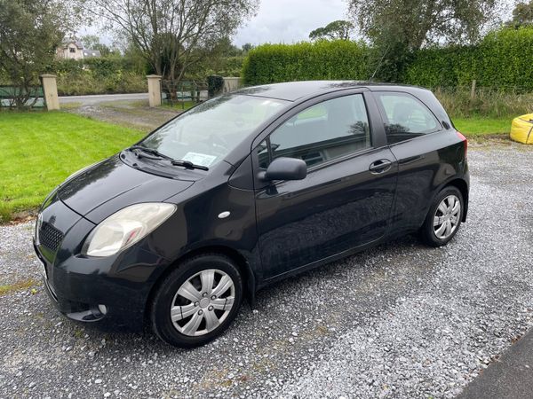 Toyota Yaris Hatchback, Petrol, 2008, Black