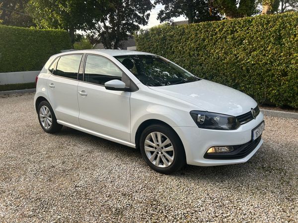 Volkswagen Polo Hatchback, Petrol, 2016, White