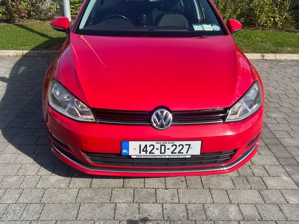Volkswagen Golf Estate, Petrol, 2014, Red