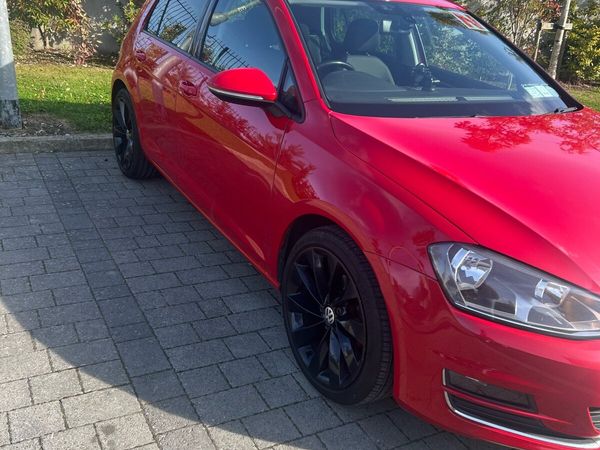 Volkswagen Golf Estate, Petrol, 2014, Red