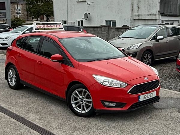 Ford Focus Hatchback, Diesel, 2015, Red