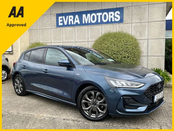 Ford Focus Hatchback, Petrol, 2022, Blue