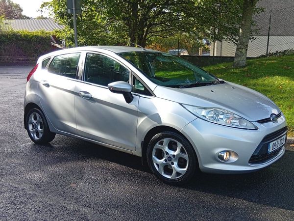 Ford Fiesta Hatchback, Diesel, 2009, Silver