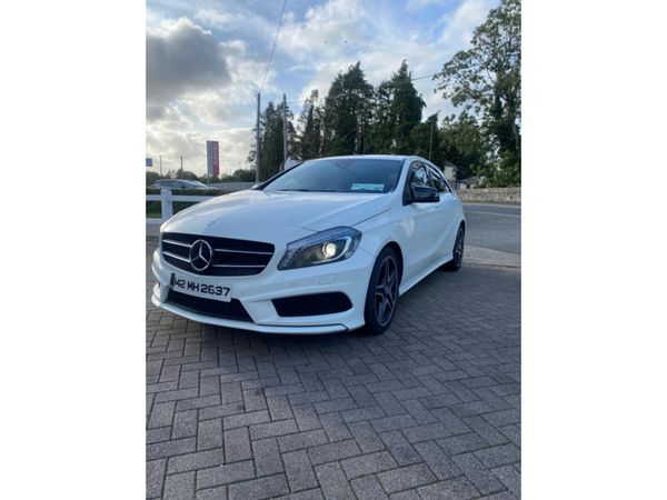 Mercedes-Benz A-Class Hatchback, Petrol, 2014, White