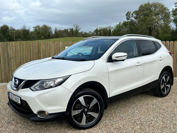 Nissan Qashqai Hatchback, Diesel, 2016, White