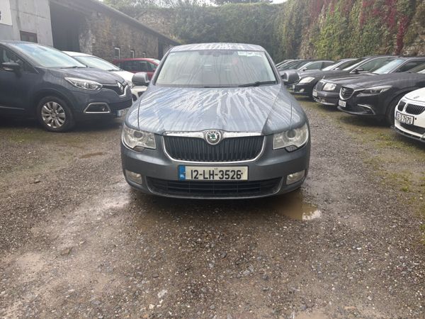 Skoda Superb Hatchback, Diesel, 2012, Grey