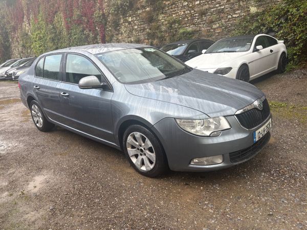 Skoda Superb Hatchback, Diesel, 2012, Grey