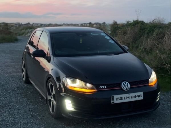 Volkswagen Golf Hatchback, Petrol, 2015, Black