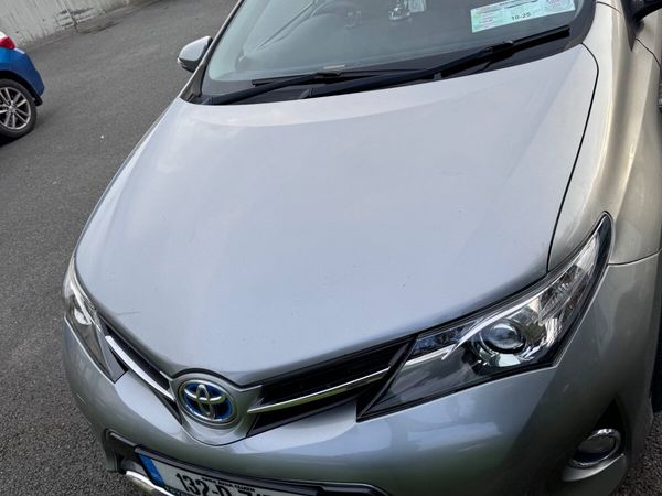 Toyota Auris MPV, Petrol Hybrid, 2013, Grey
