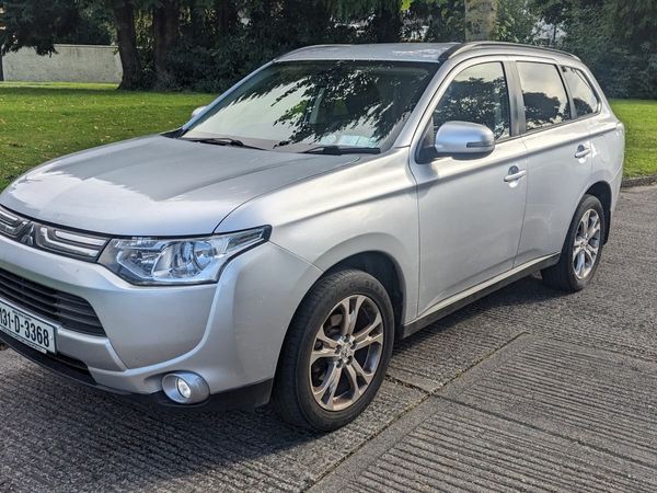 Mitsubishi Outlander SUV, Diesel, 2013, Silver