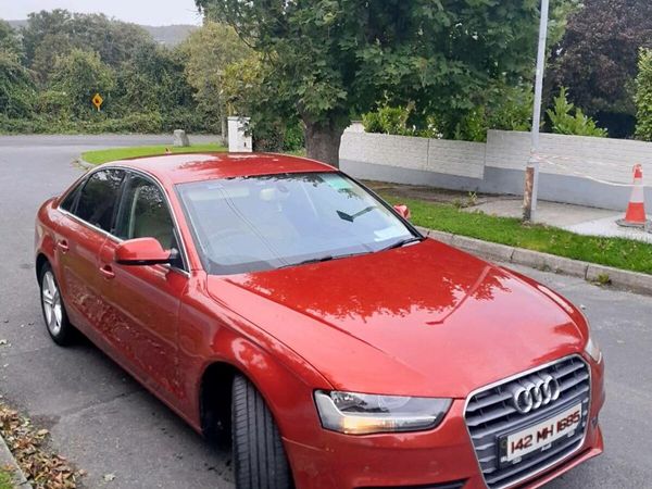 Audi A4 Saloon, Diesel, 2014, Red