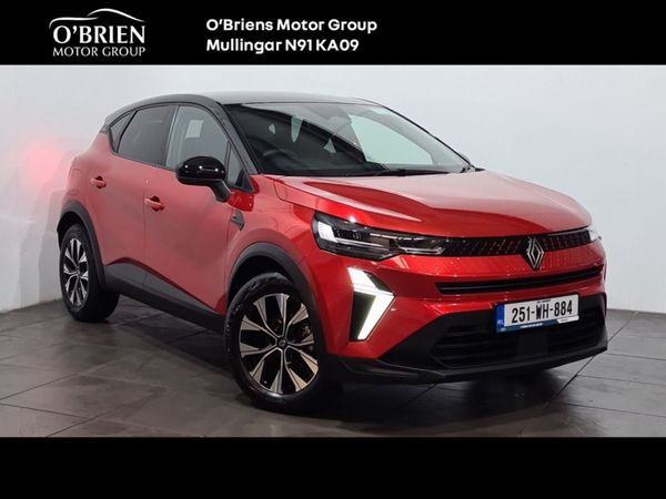 Renault Captur Hatchback, Petrol, 2025, Red