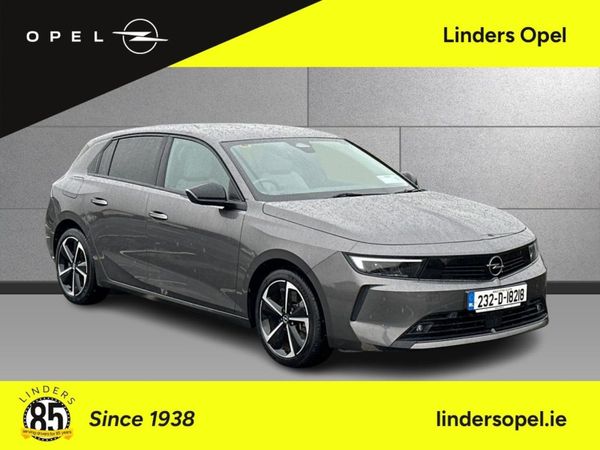 Opel Astra Hatchback, Petrol Plug-in Hybrid, 2023, Grey
